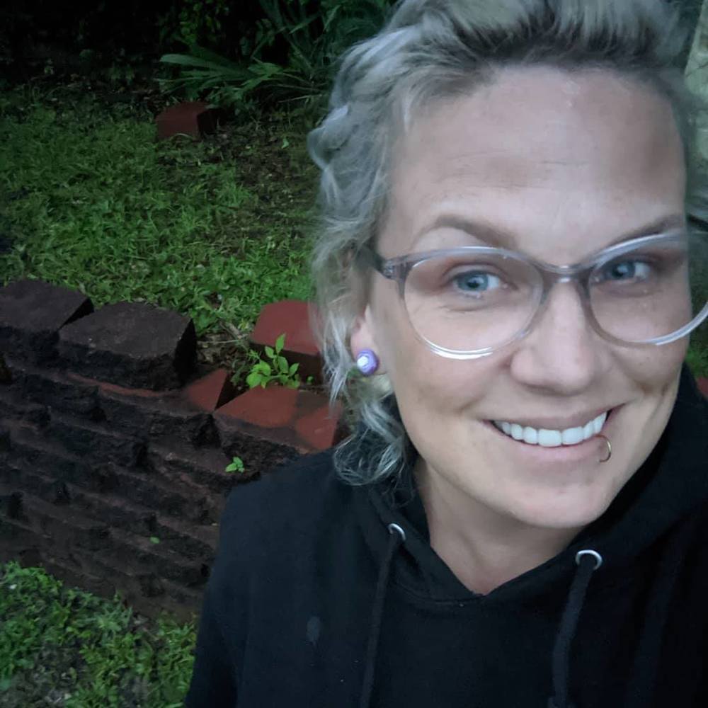 Meet your Posher, Linda